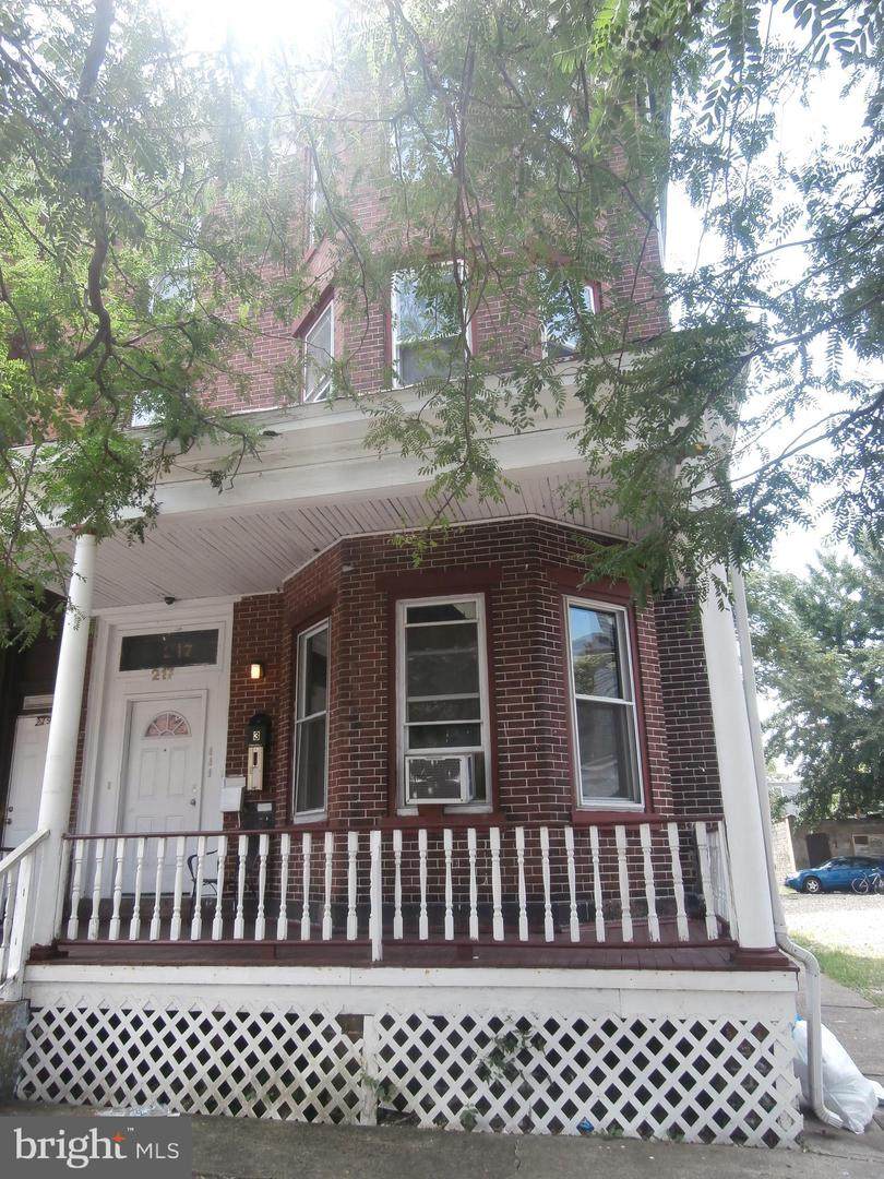 217 Hamilton Avenue - Photo 1