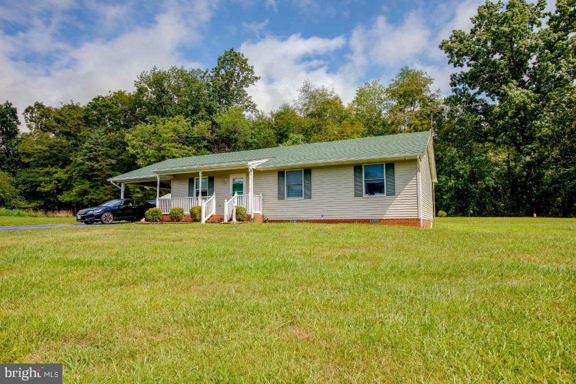 100 Dun Glory Drive - Photo 1