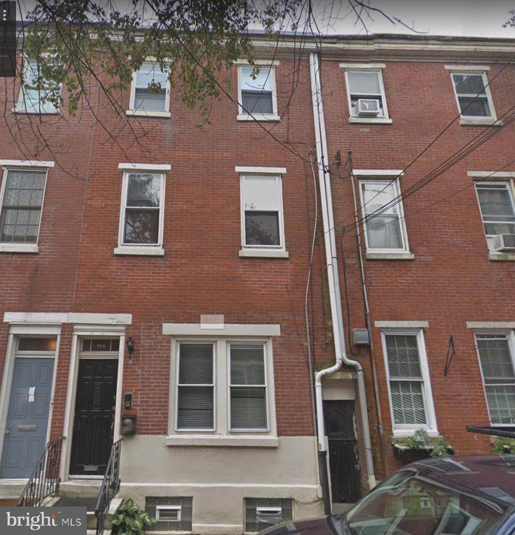 128 Pemberton Street - Photo 1