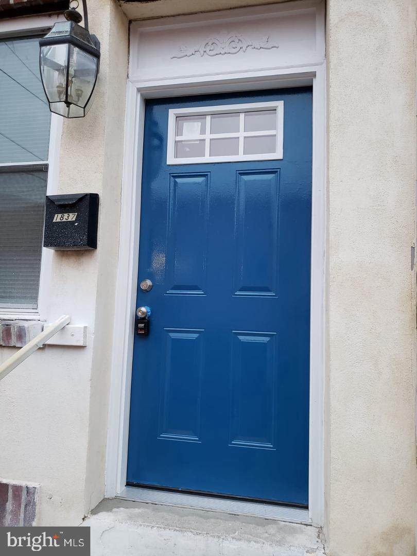 1837 Sergeant Street - Photo 1
