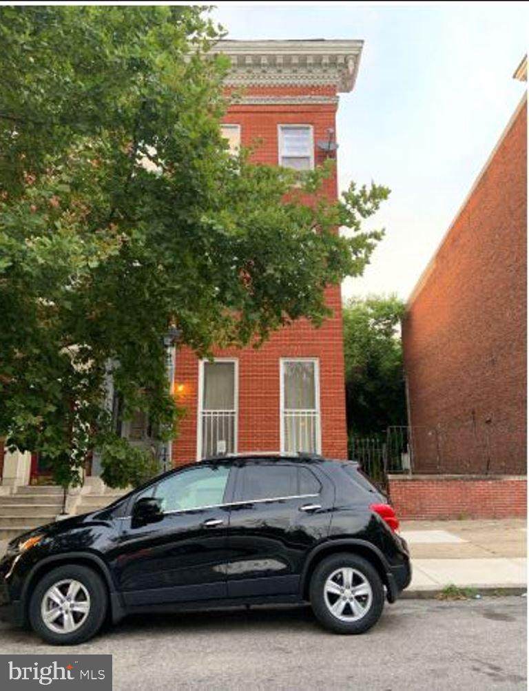 1110 Lafayette Avenue - Photo 1