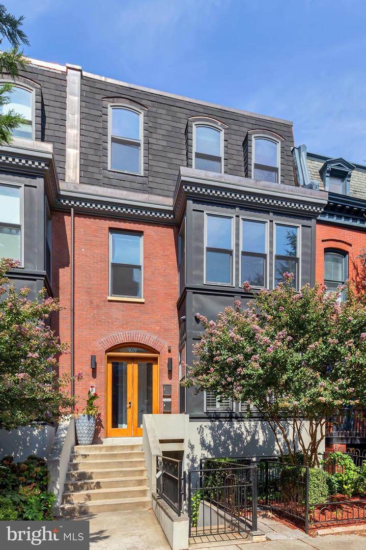 939 M Street - Photo 1