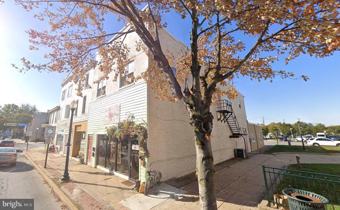 111 Lancaster Avenue - Photo 1