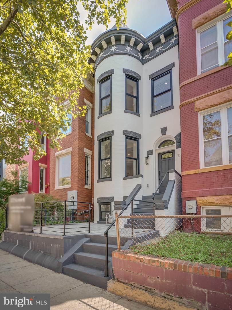18 T Street - Photo 1