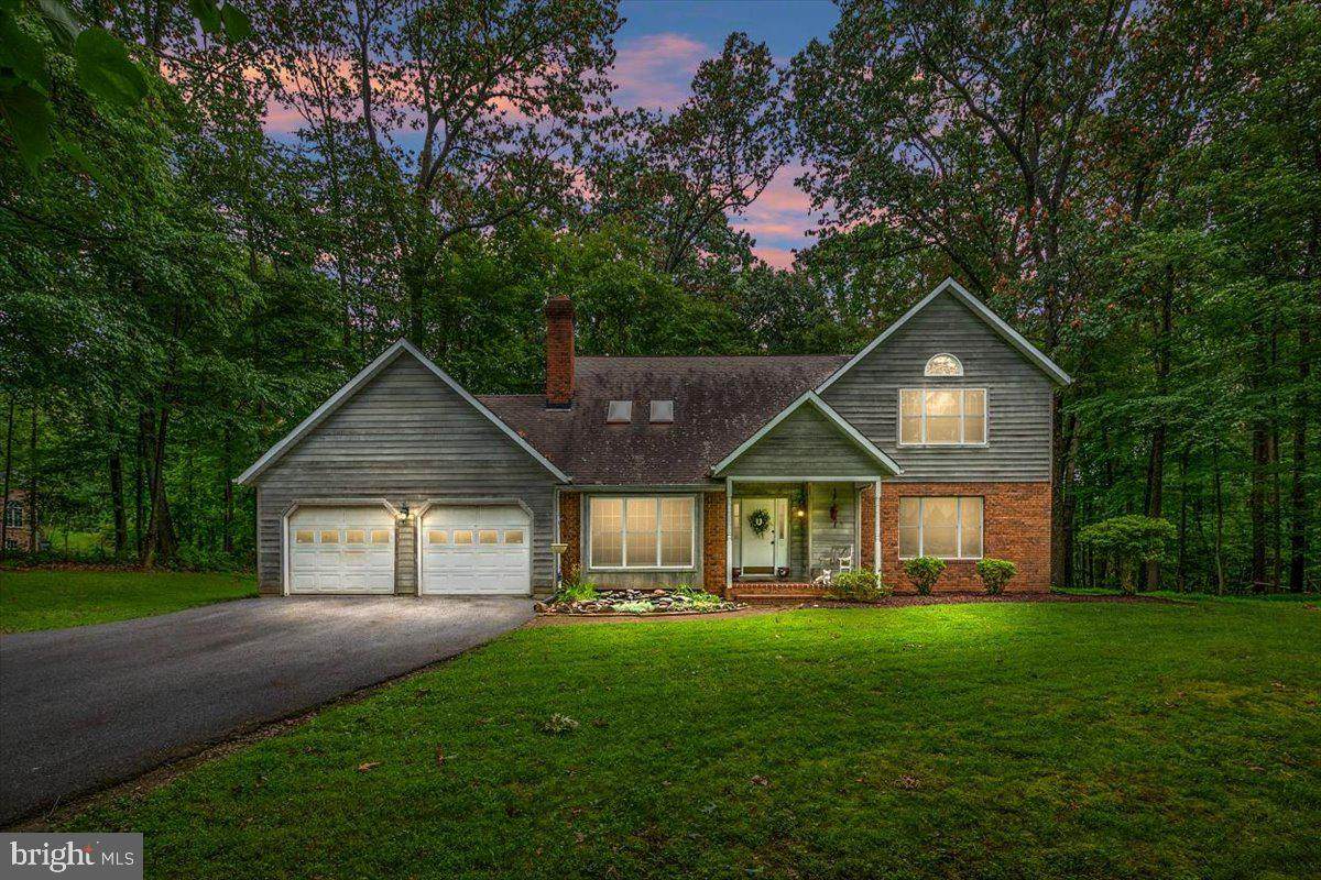 1936 Knox Ave - Photo 1
