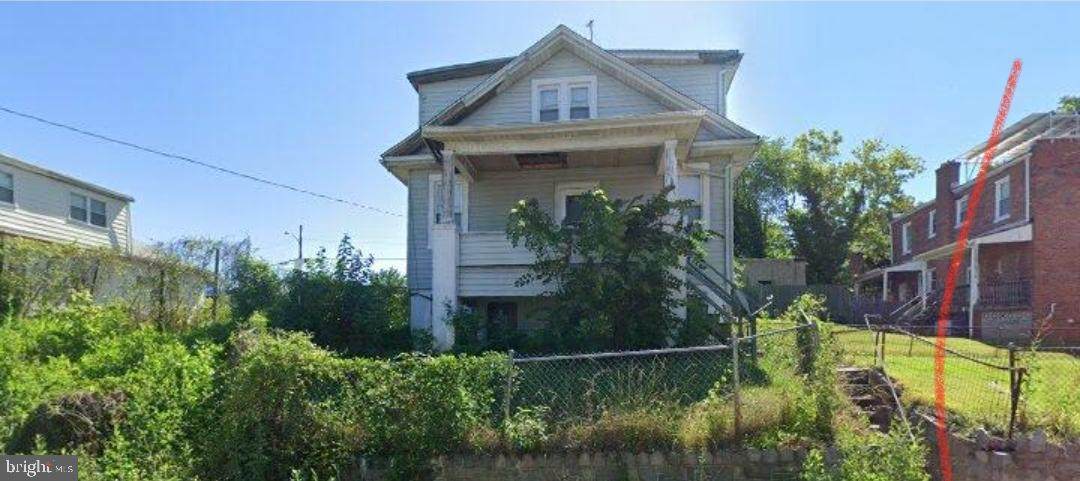 1522 White Place - Photo 1