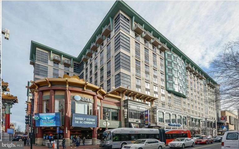 777 7TH Street - Photo 1
