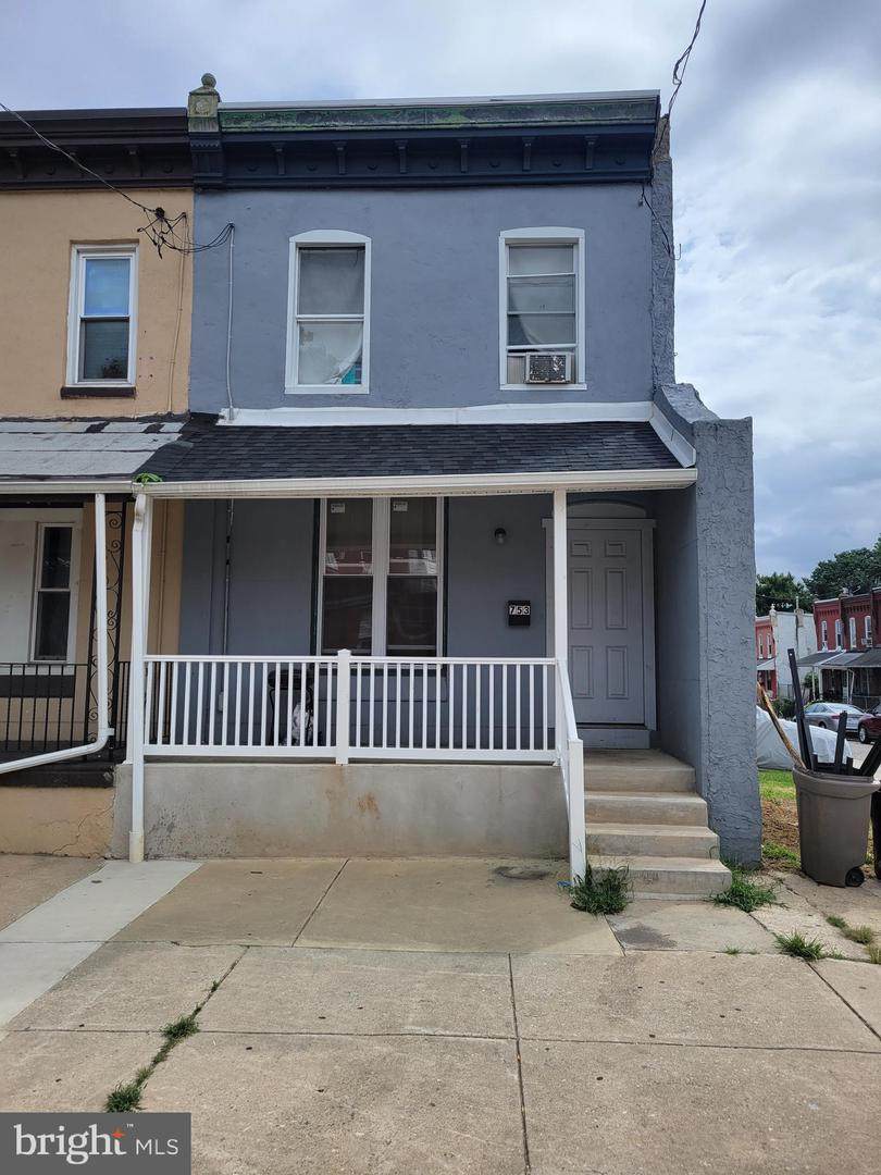 753 39TH Street - Photo 1