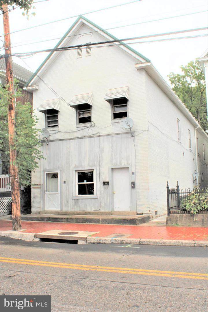 15 Decatur Street - Photo 1