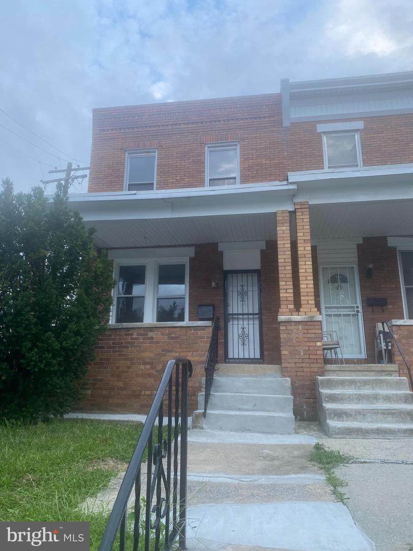 2867 Lake Avenue - Photo 1