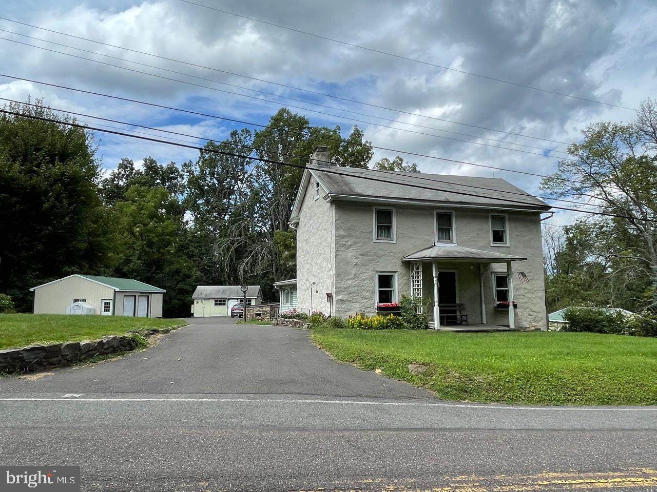 517 Neiffer Road - Photo 1