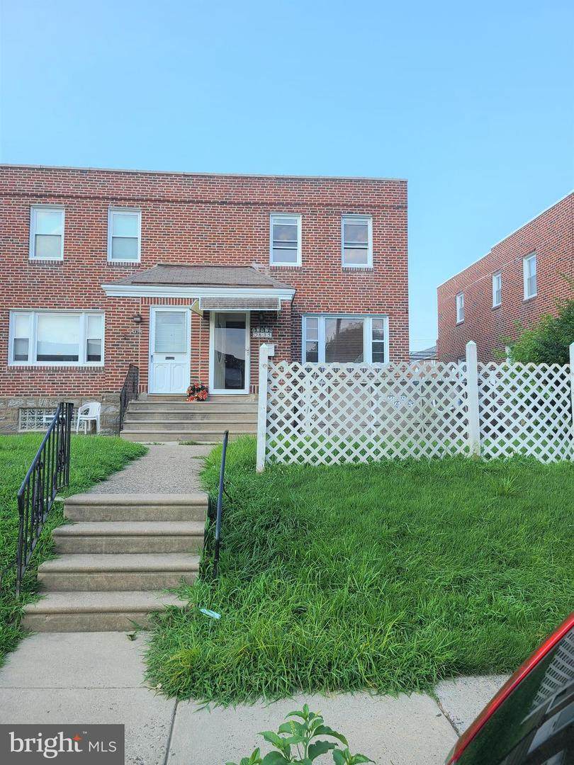835 Disston Street - Photo 1