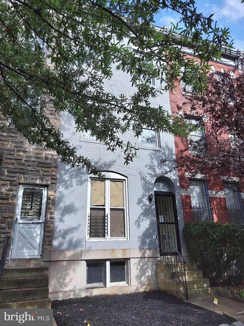 2733 Maryland Avenue - Photo 1