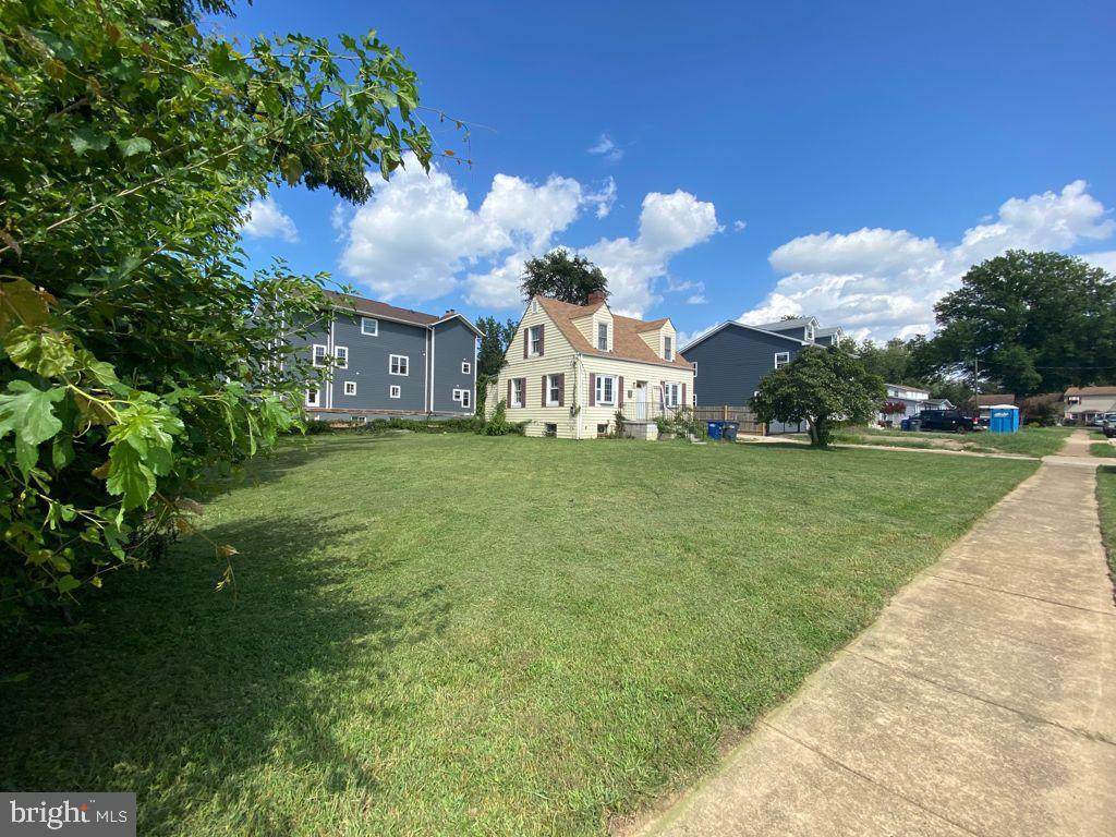 6638 Harriett Street - Photo 1