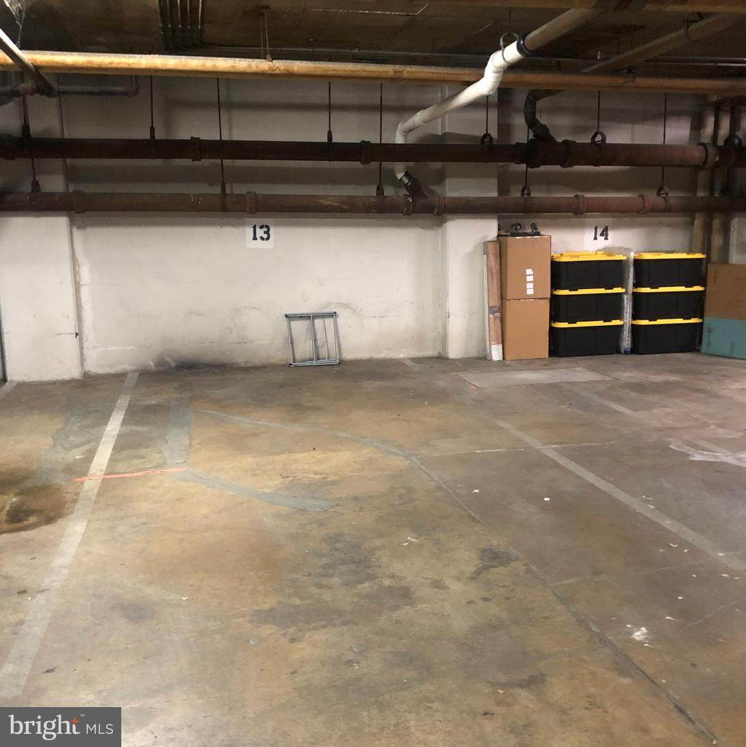 522 21ST ST NW - Photo 1