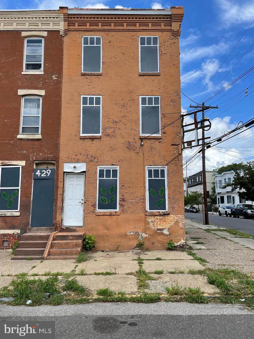 431 Vine Street - Photo 1