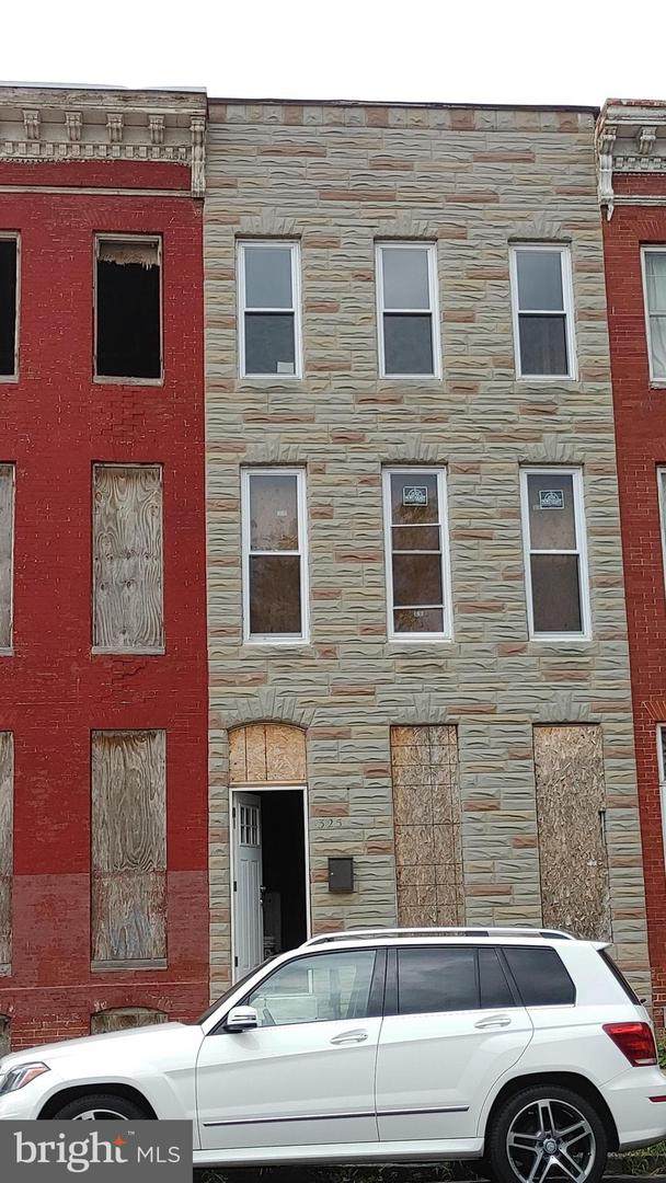 325 Payson Street - Photo 1