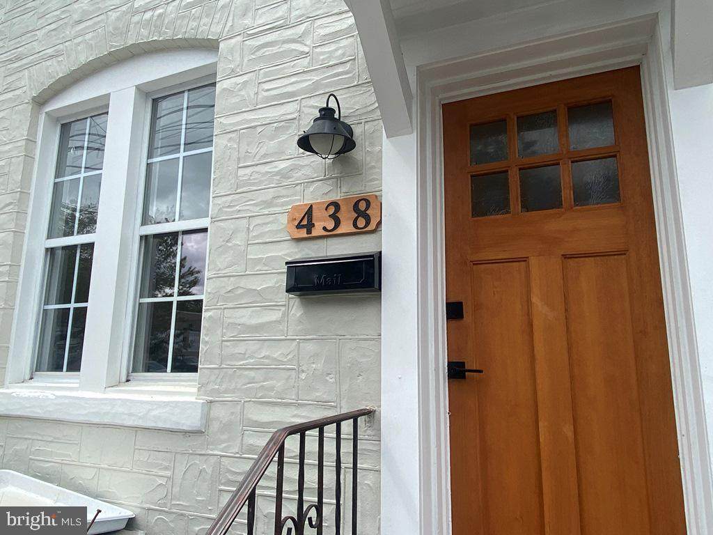 438 Prince Street - Photo 1