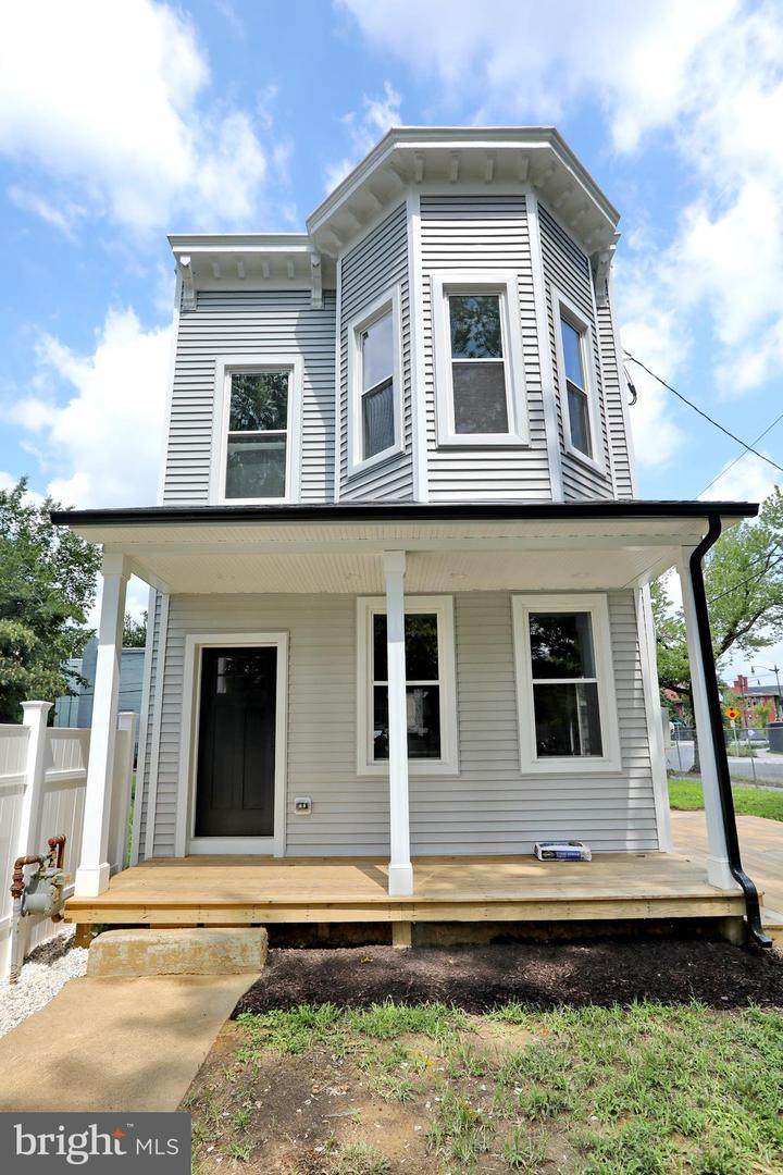 718 Malcolm X Avenue - Photo 1