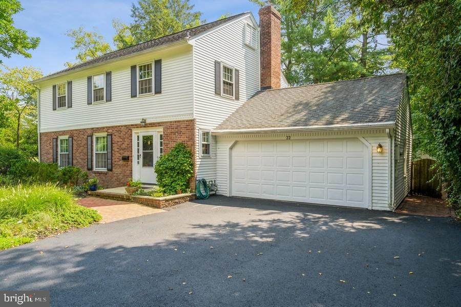 22 Franklin Avenue - Photo 1