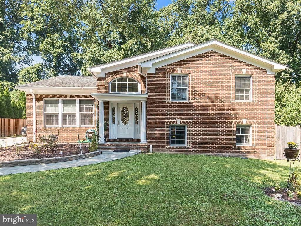 6202 Tanglewood Court - Photo 1