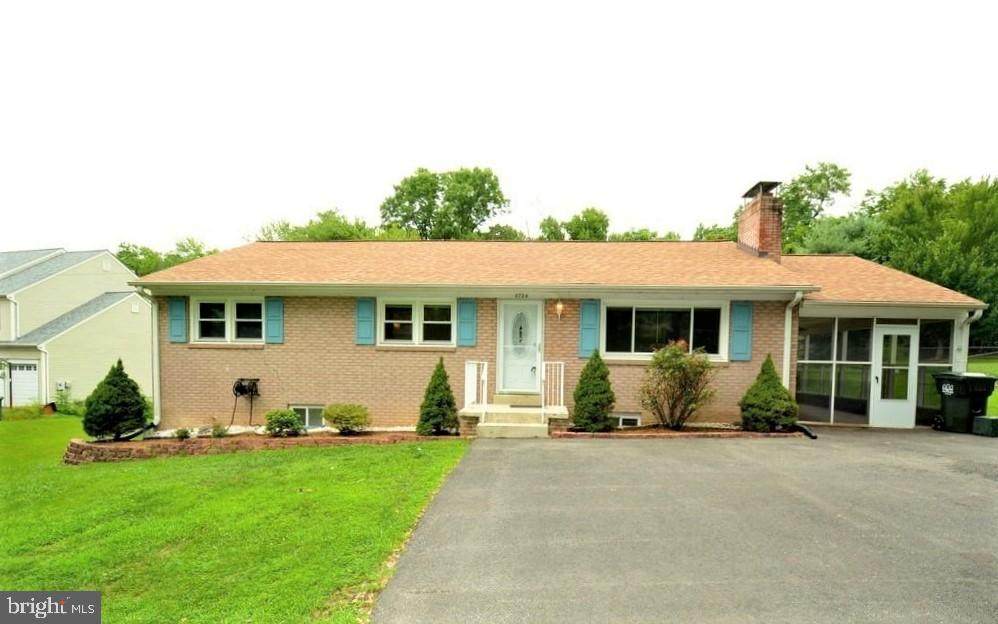 6724 Newington Road - Photo 1