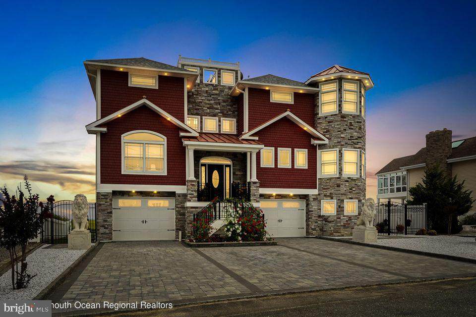 255 Cypress Drive - Photo 1