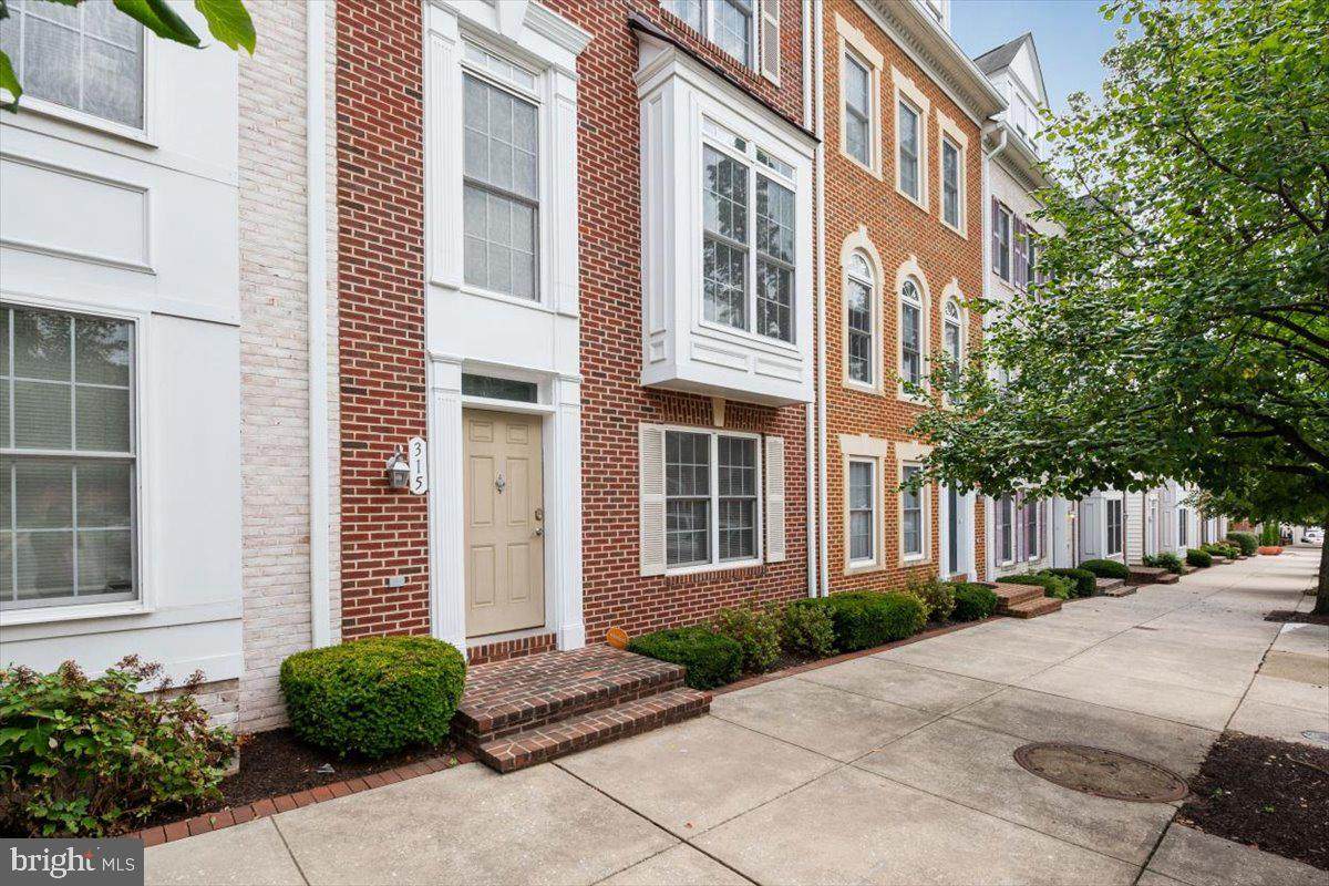 315 Poppleton Street - Photo 1
