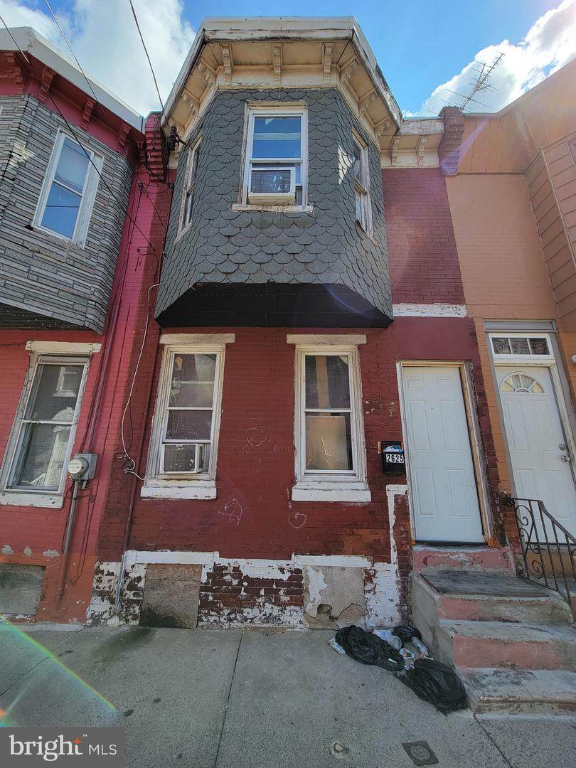 2625 Waterloo Street - Photo 1