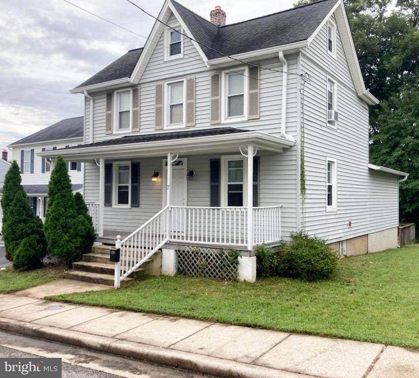 7 Henry Avenue - Photo 1