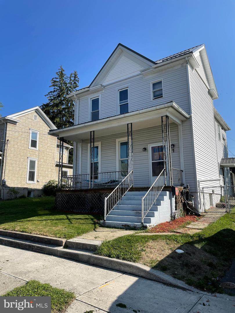 39 College Avenue - Photo 1