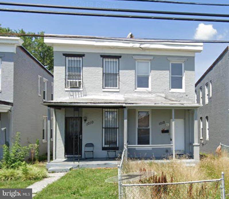 1012 Warwick Avenue - Photo 1
