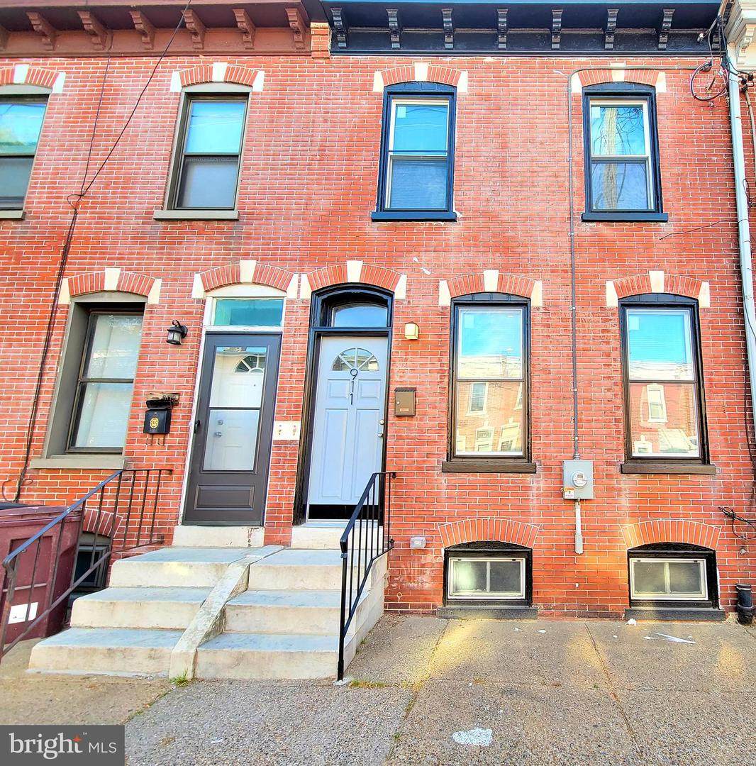 911 Pine Street - Photo 1