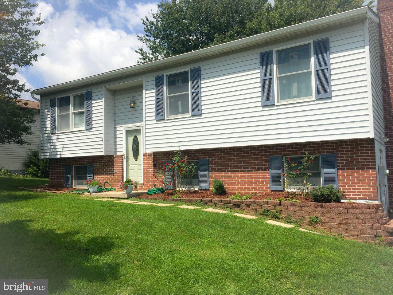2806 Rachele Court - Photo 1