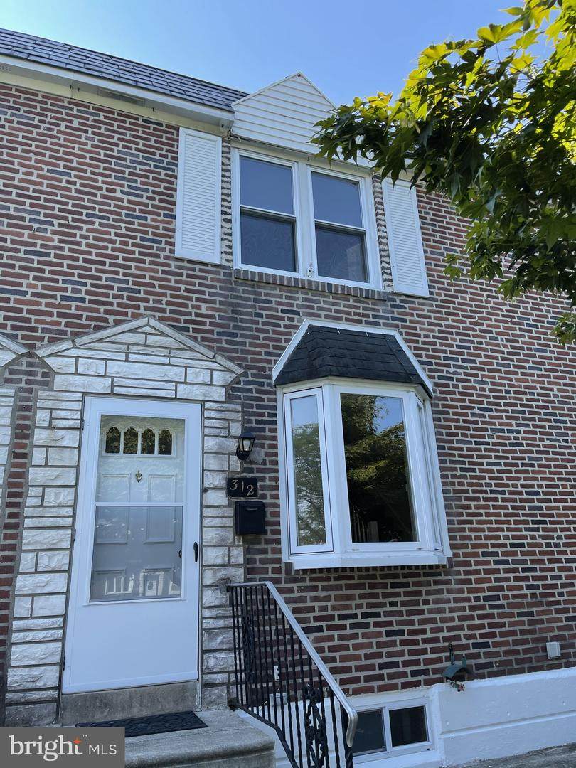 312 Pine Street - Photo 1