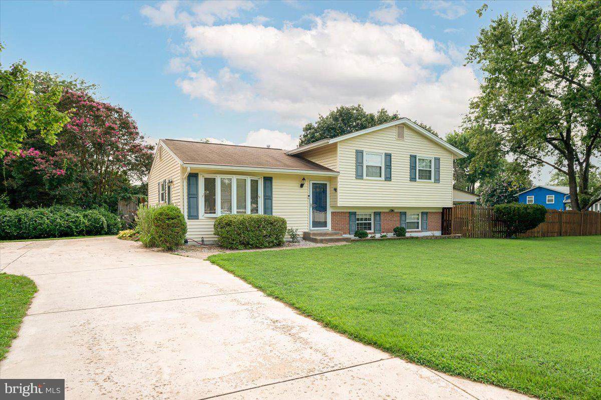409 Porpoise Lane - Photo 1