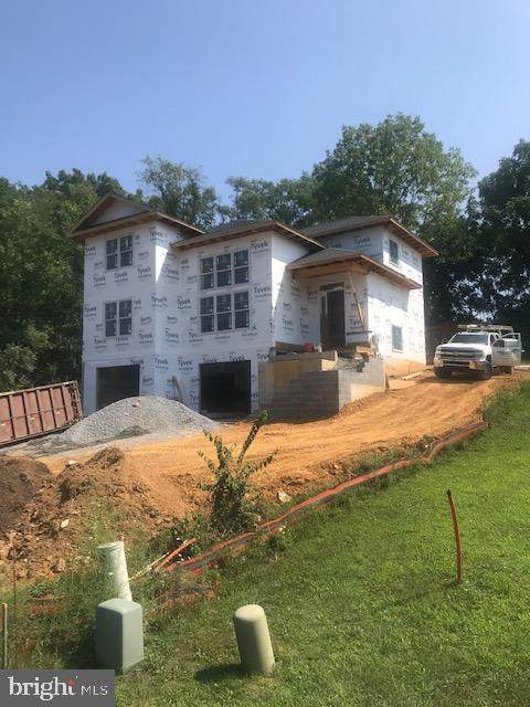 106 Woodbriar Drive - Photo 1