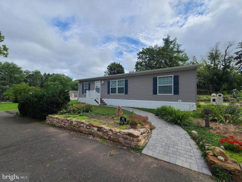 101 Circle Drive - Photo 1