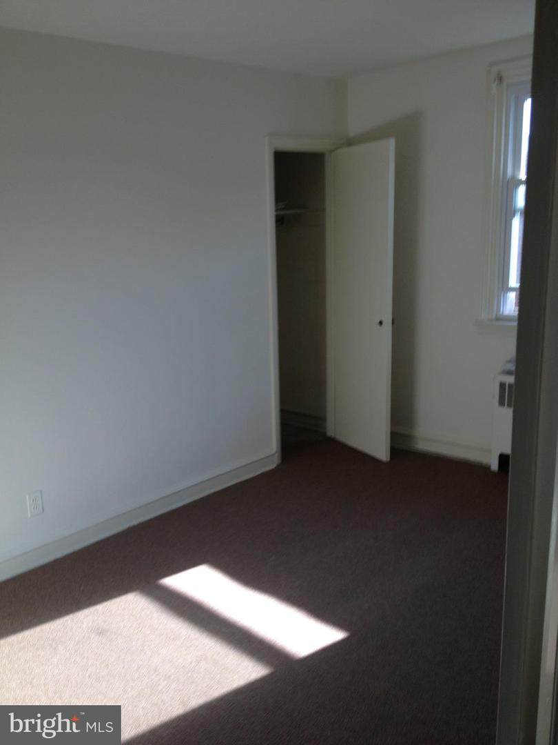 1212 Yerkes Street - Photo 1