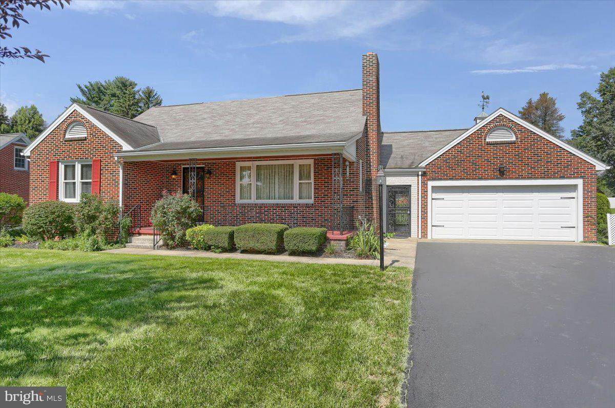 918 Harrisburg Pike - Photo 1