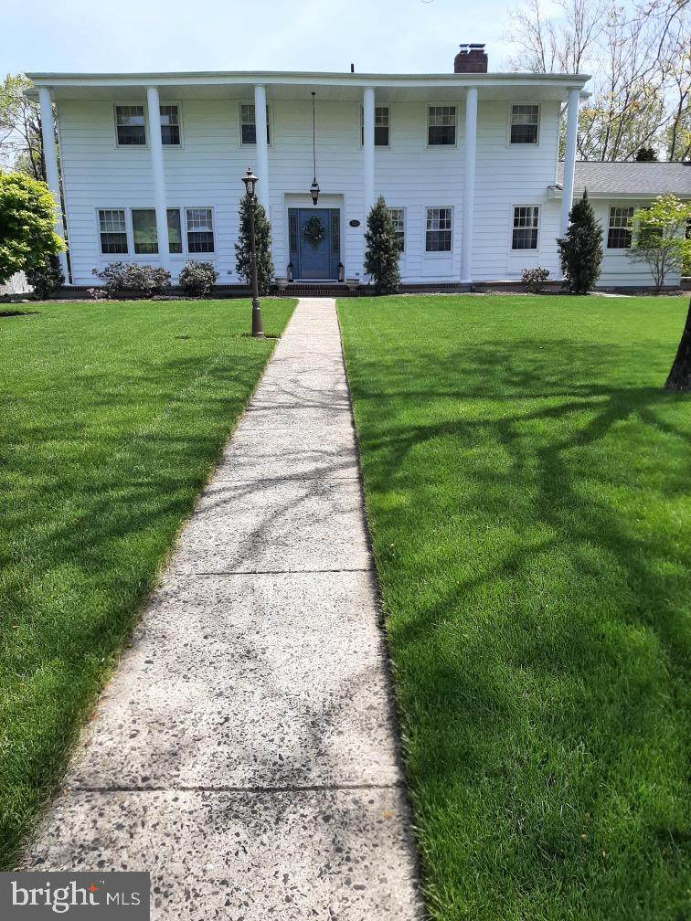 700 Bellevue Avenue - Photo 1