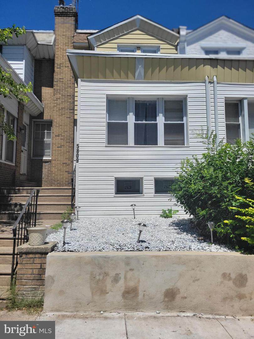 5809 Fernwood Street - Photo 1