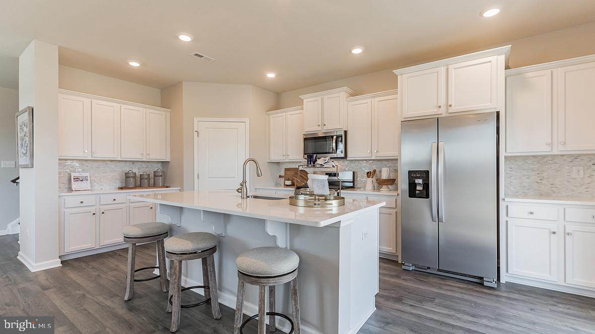 70 Morley Boulevard - Photo 1