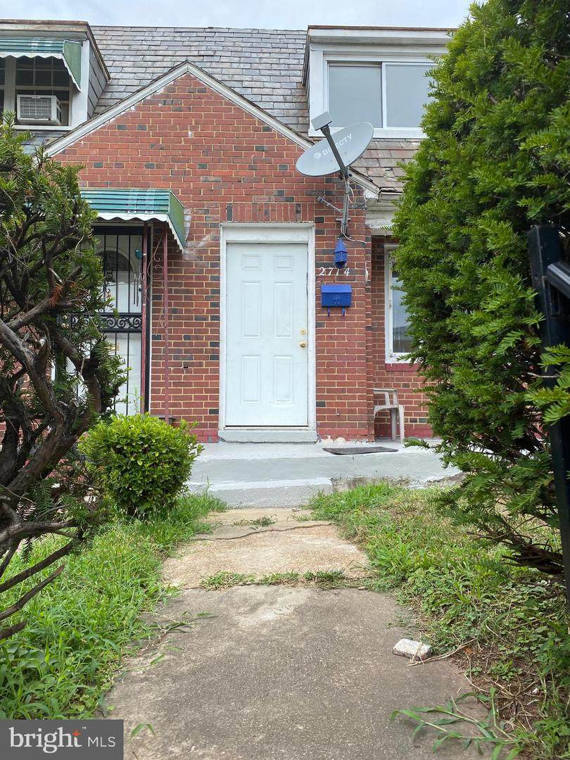 2714 Preston Street - Photo 1