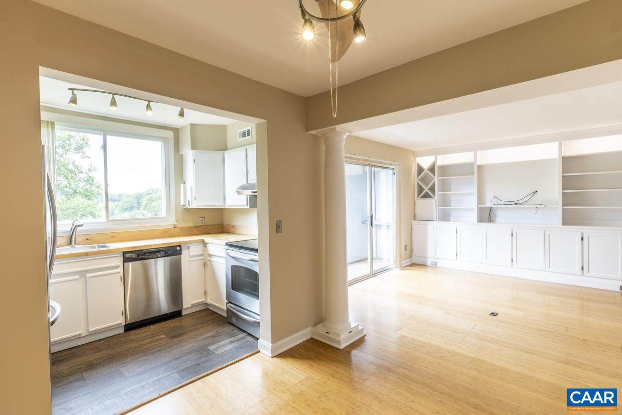 1602 Monticello Ave - Photo 1