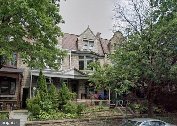 1611 Perkiomen Ave - Photo 1
