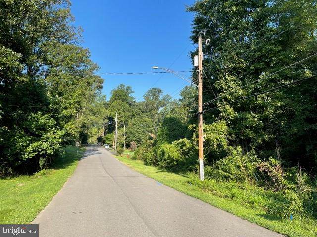 6468 Windham Avenue - Photo 1
