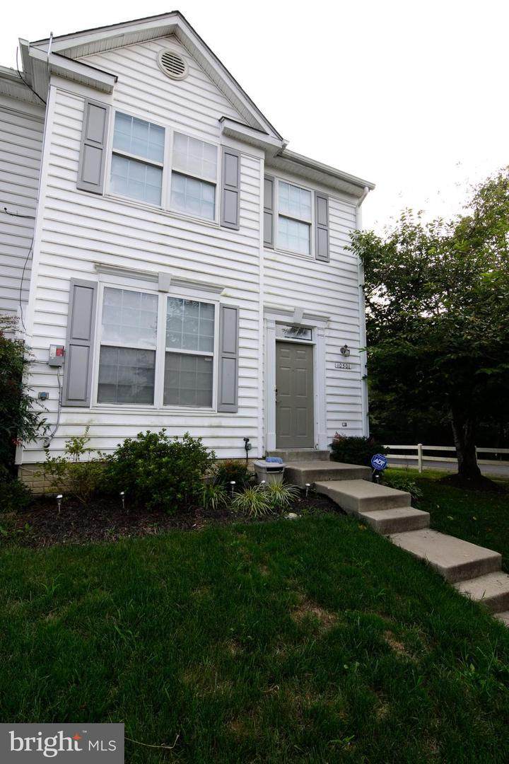 10501 Catalina Place - Photo 1
