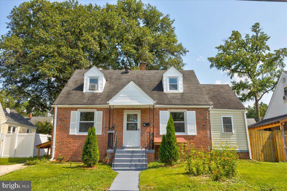 5815 32ND Avenue - Photo 1