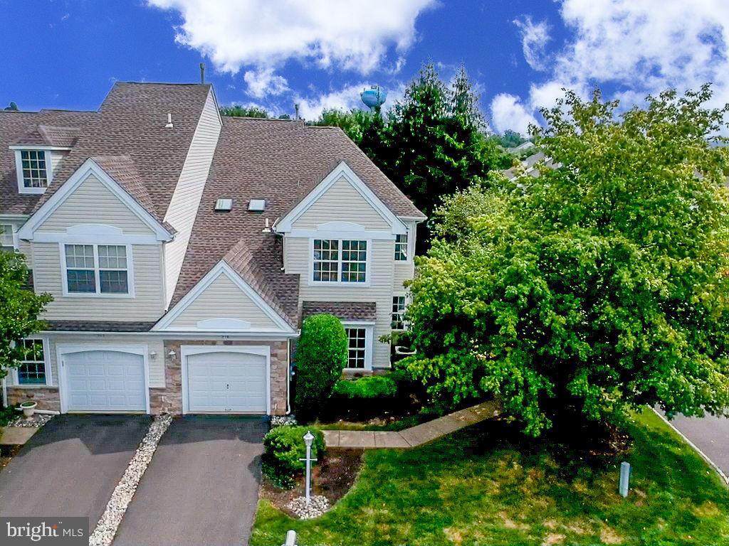 518 Waterford Court - Photo 1
